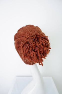 Шапка с помпоном