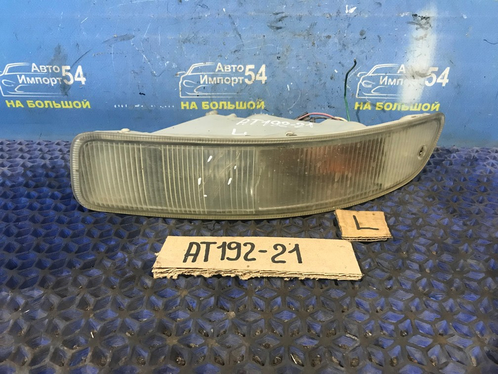 Туманка левая TOYOTA CARINA 1994