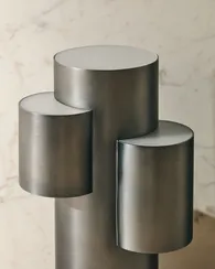 Переносная настольная лампа Adrina из темно-серого металла