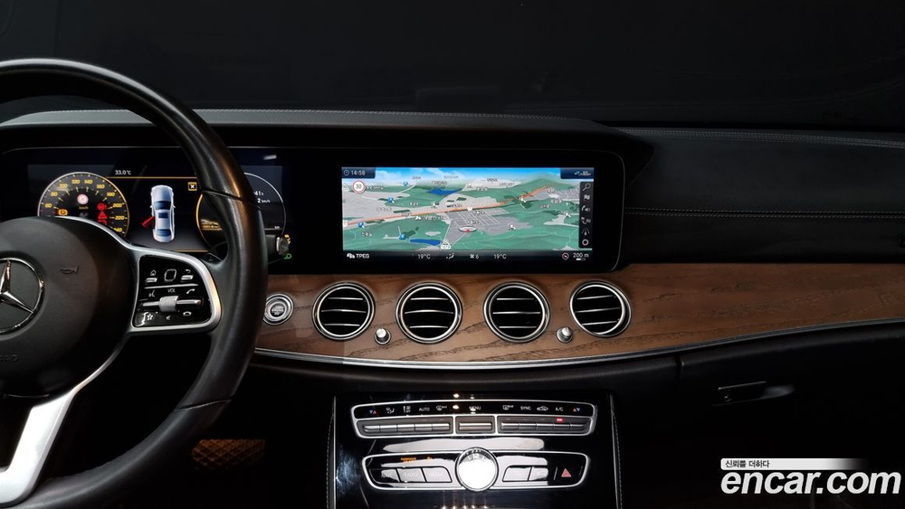 Mercedes-Benz E-Class W213 E300 4MATIC Exclusive (06.2020)