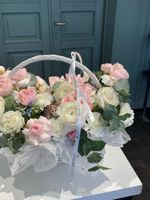 Цветочная корзина в розово- белой гамме!
