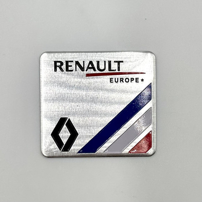 Наклейка Renaut Europe Рено Объемная Знак Renault Квадратная (Рено размер 6х5,5см)