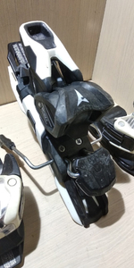 Горнолыжные крепления Atomic  WARDEN 11 MNC