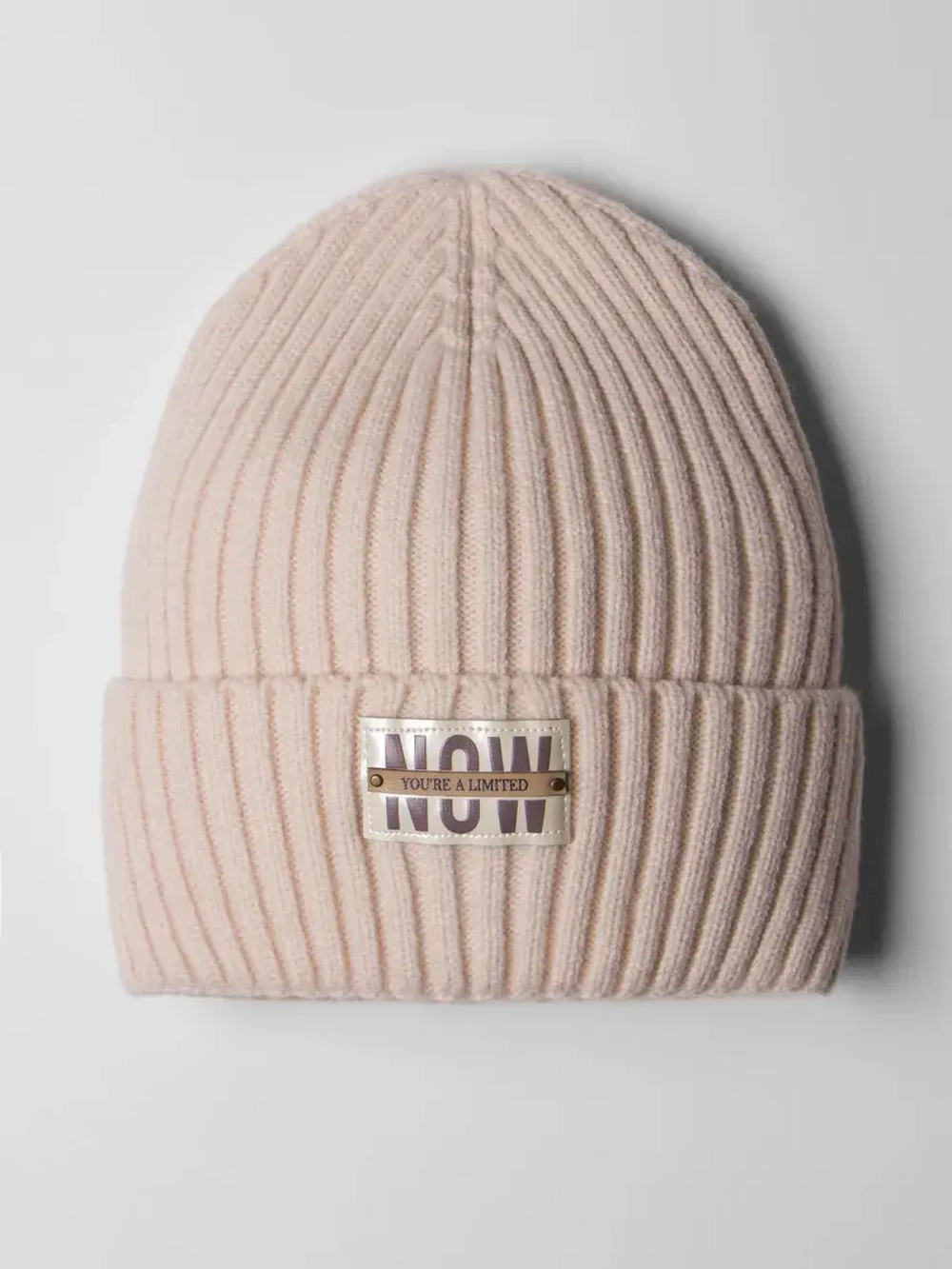 Шапка для девочки на осень