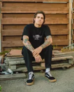 Футболка Подполье Маяк Reissue черная