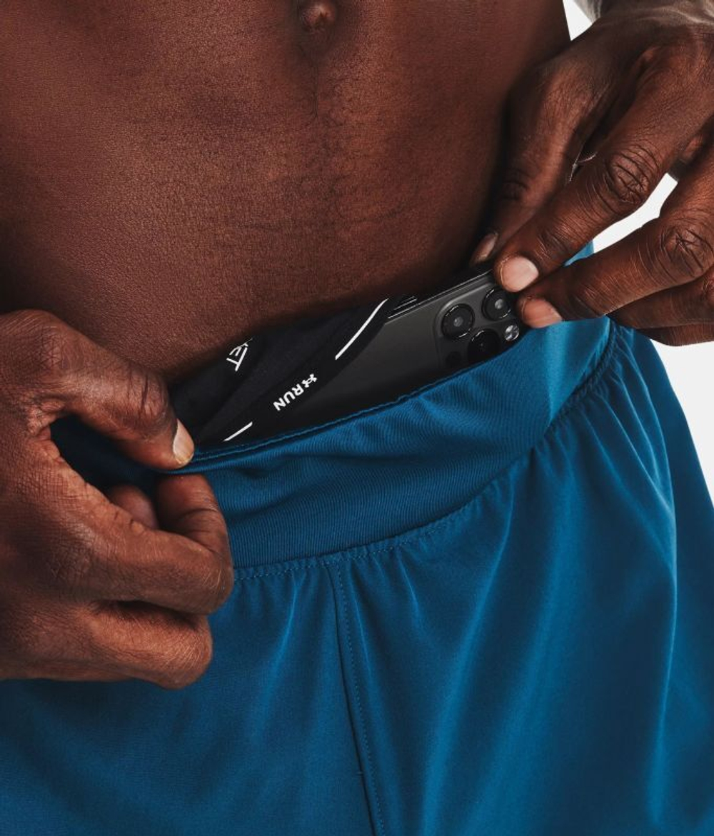 Мужские теннисные шорты Under Armour Men's Speedpocket 7'' Short - petrol blue/fuse teal