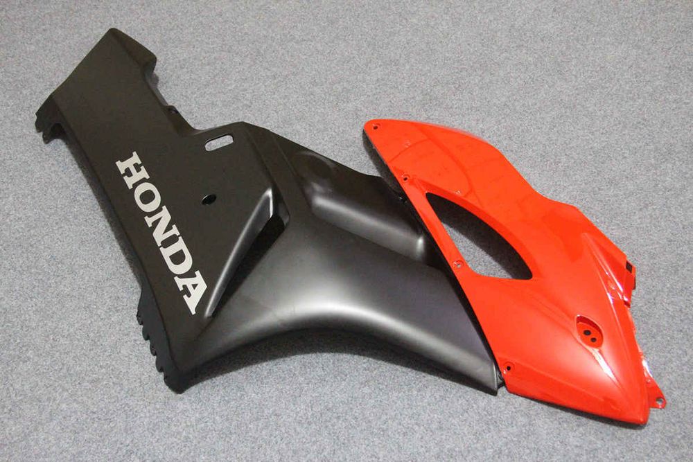 Комплект пластика для мотоцикла Honda CBR 1000RR 04-05 Красно-Черный
