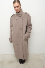 Пальто со стойкой утепленное