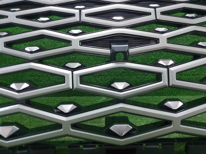 Решетка радиатора Omoda C5 (2022-н.в.)