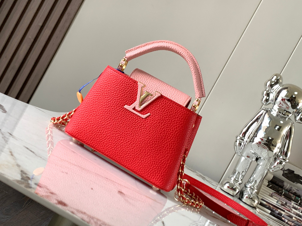Louis Vuitton Capucines Mini