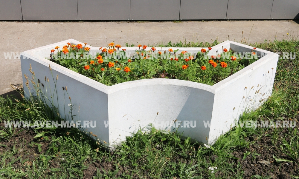 Вазон для цветов бетонный