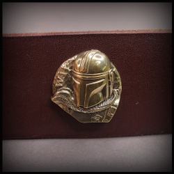 Значок винтовой "Таков Путь. Мандалорец" , латунь