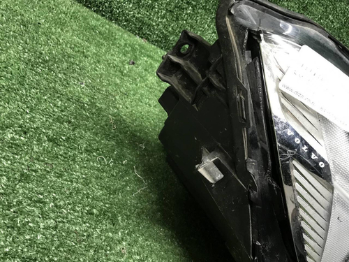 Битая Фара правая Volvo XC60 2 (2017-2021) LED