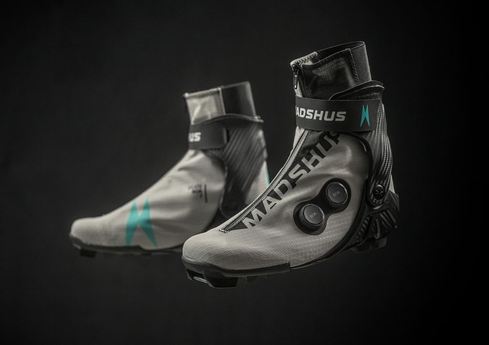 Женские профессиональные лыжные ботинки Madshus W RACE PRO BOA® SKATE (2025/2026) для конькового хода