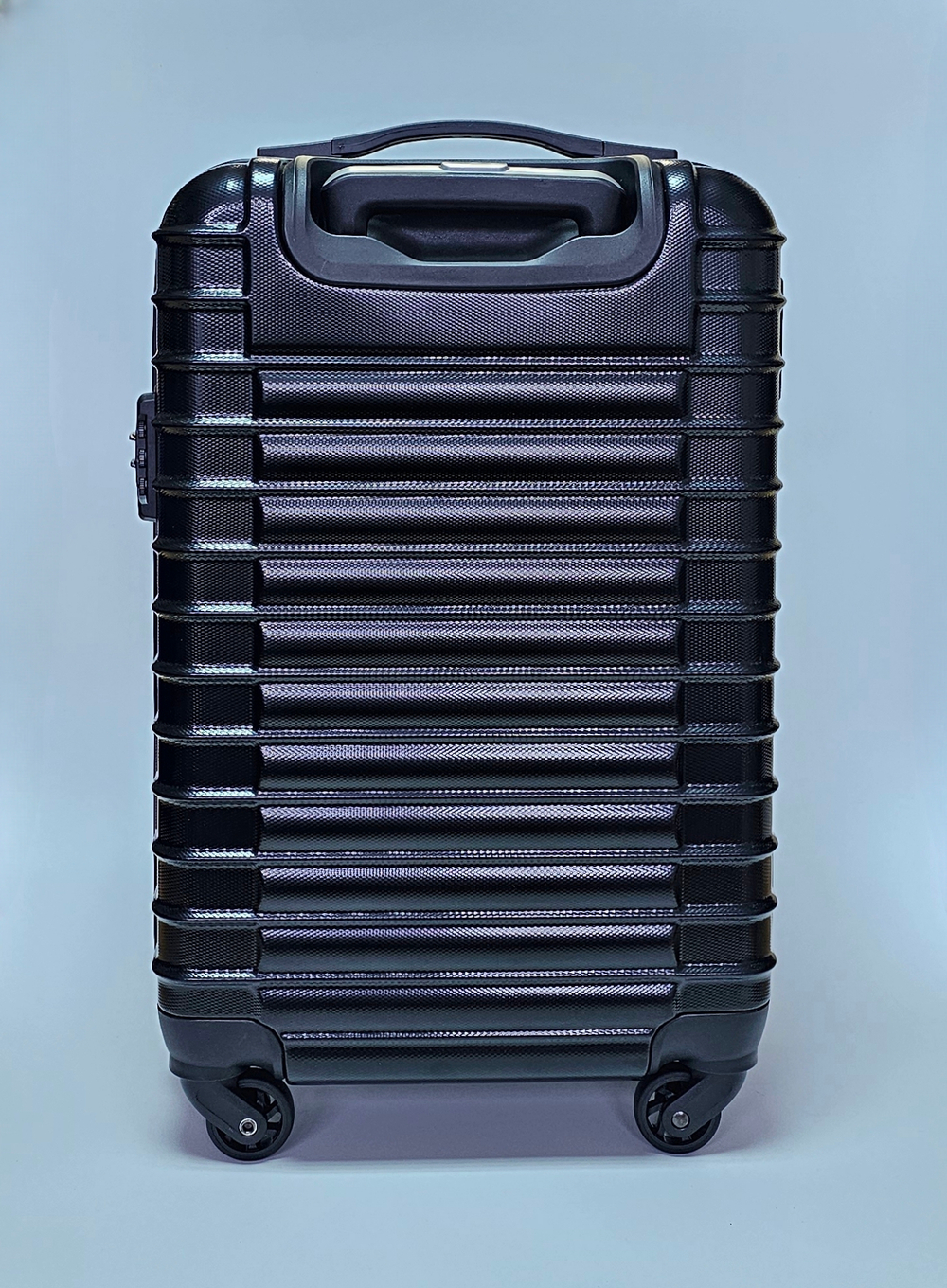 Чемодан ручная кладь / Чемодан Global Case размер S, 43 л, 2,5 кг (черный)