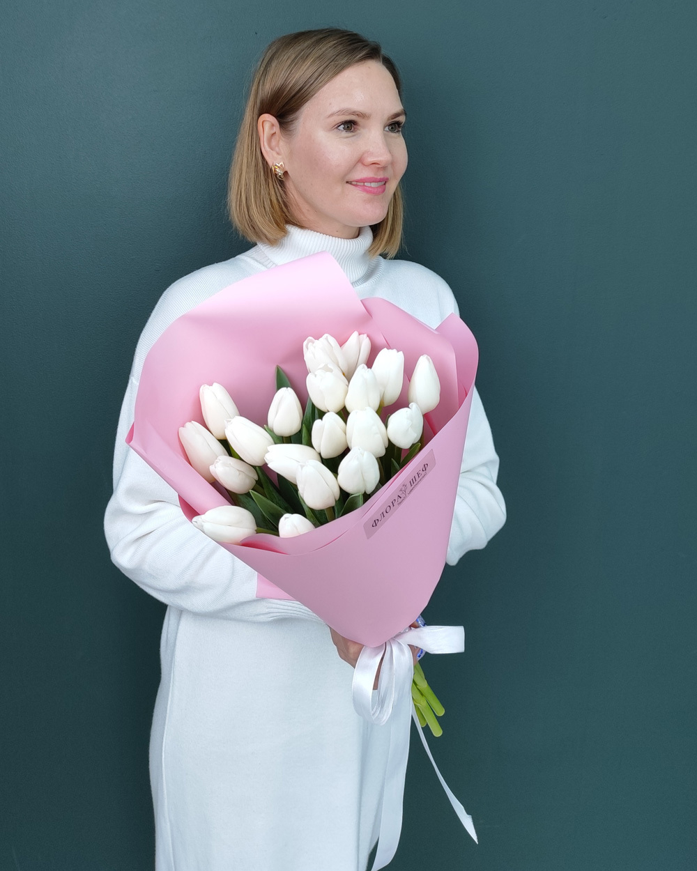 Букет из 19 белых тюльпанов(00197)