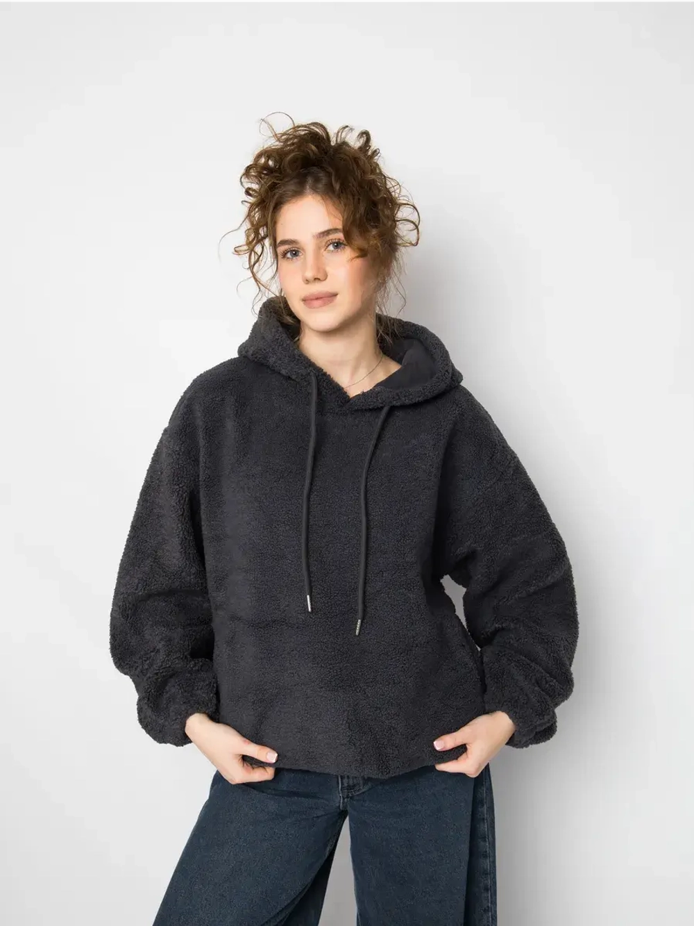 Толстовка плюшевая с капюшоном