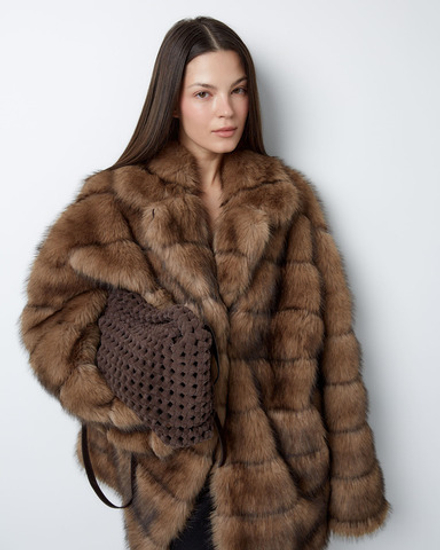 Шуба укороченная из искусственного меха соболя ореховый
