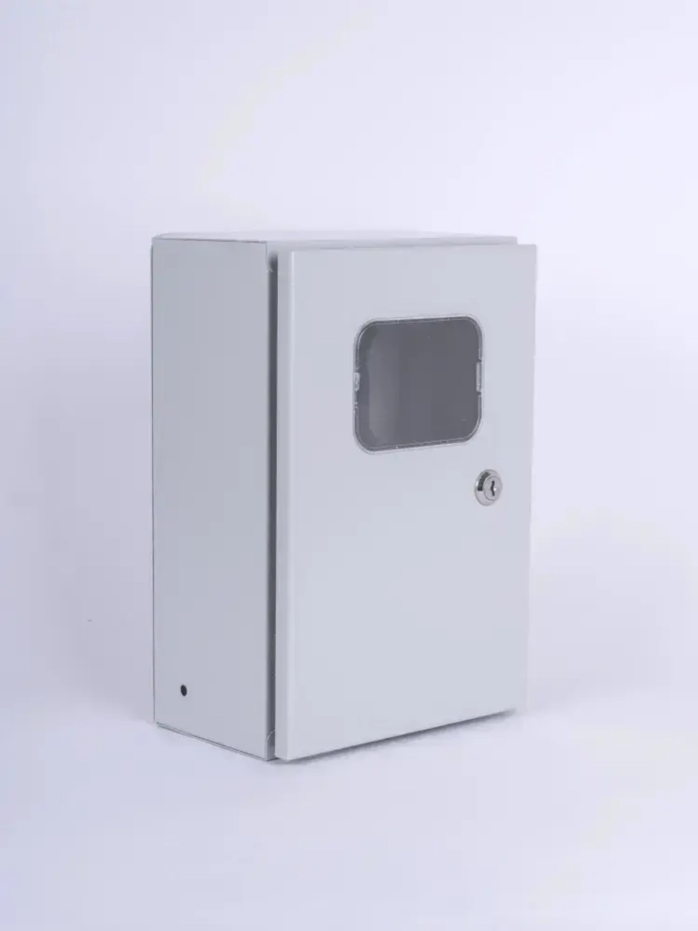 ЩУН-1х6 (300х200х125) IP54. Увеличенный под электрический счетчик и автоматические выключатели до 6 модулей Щит учетно-распределительный навесной ЩРУ 1Н6 IP54