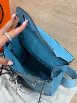 Нагрудная сумка слинг Hermes Kelly (Messenger) голубая