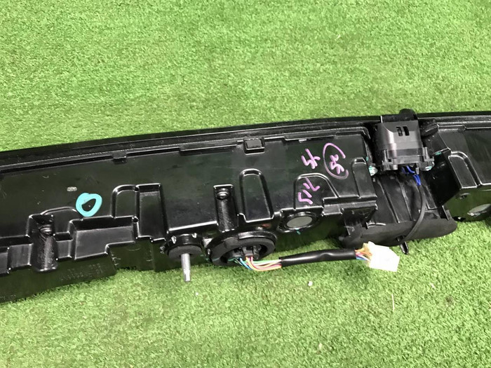 Фонарь крышки багажника Lixiang L7 (2022-н.в.)