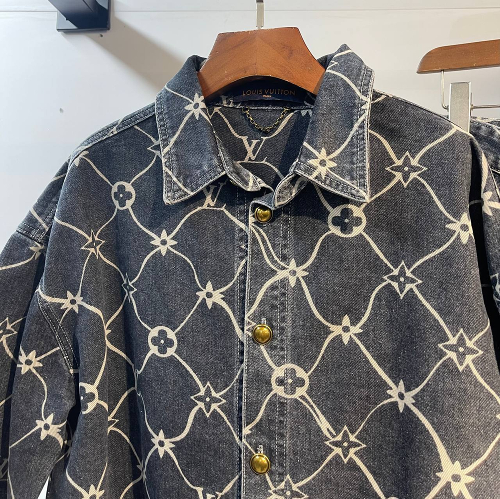 Костюм Louis Vuitton