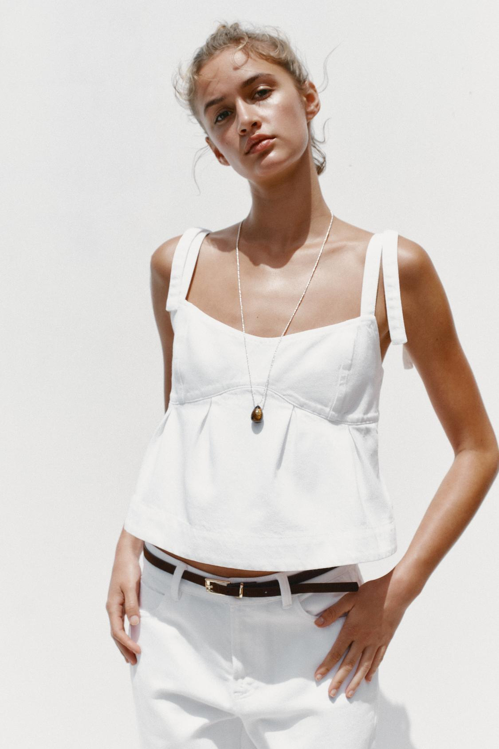 ZARA ДЖИНСОВЫЙ ТОП Z1975 НА БРЕТЕЛЯХ, БЕЛЫЙ