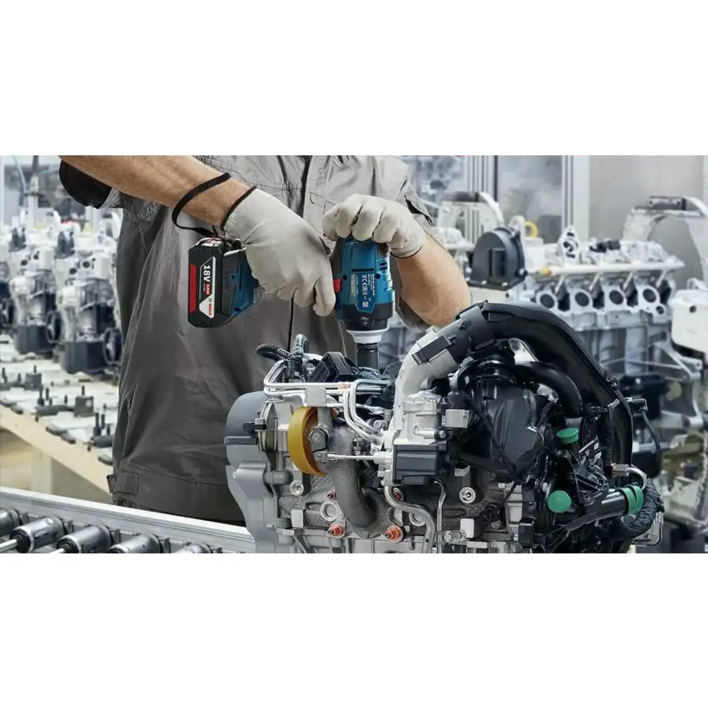 Аккумуляторный ударный гайковёрт GDS 18V-400 BOSCH 06019K0020