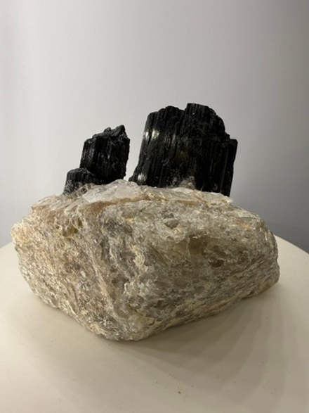 Шерл в Кварце