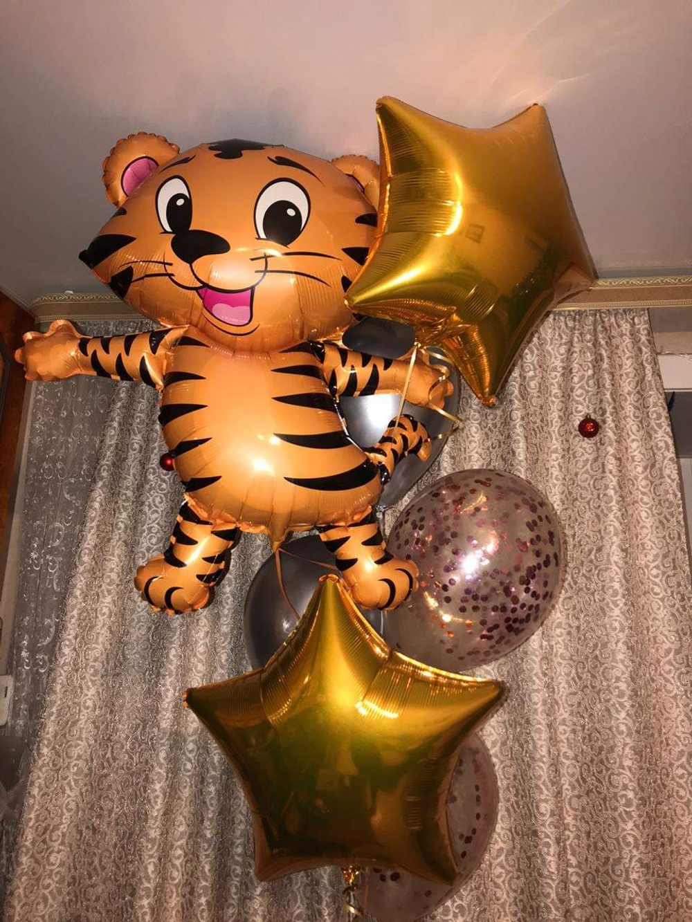 Букет шаров Тигренок и звезды