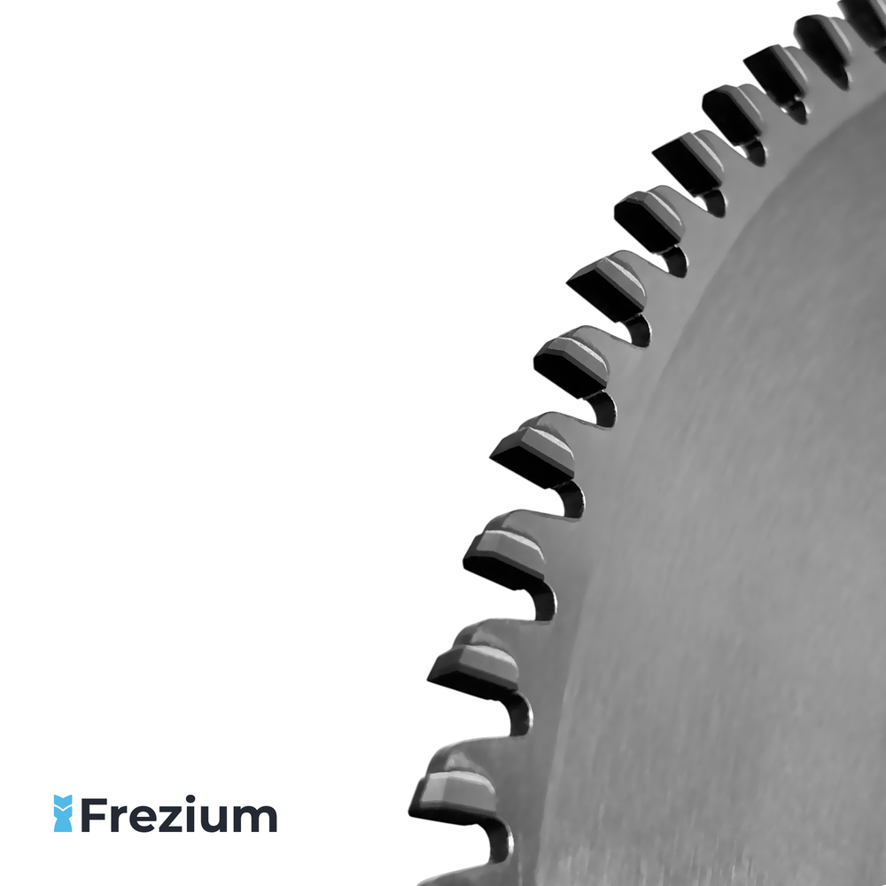 Пильный диск алмазный по ЛДСП, МДФ и ламинату 300x3.2/2.2x30 Z96 PT PCD