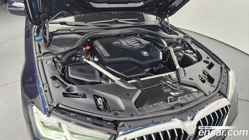 BMW 5 Series (G30) 520i M Sports (10.2020)