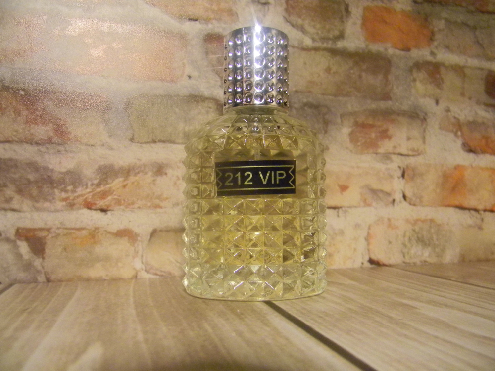 212 Vip man парфюмерная вода 60мл