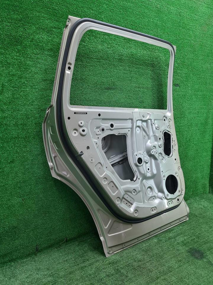 Дверь задняя левая Lixiang L9 (2022-н.в.)