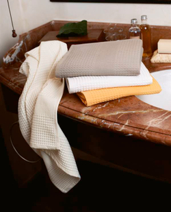 Элитное полотенце вафельное Worchester синее от Vossen