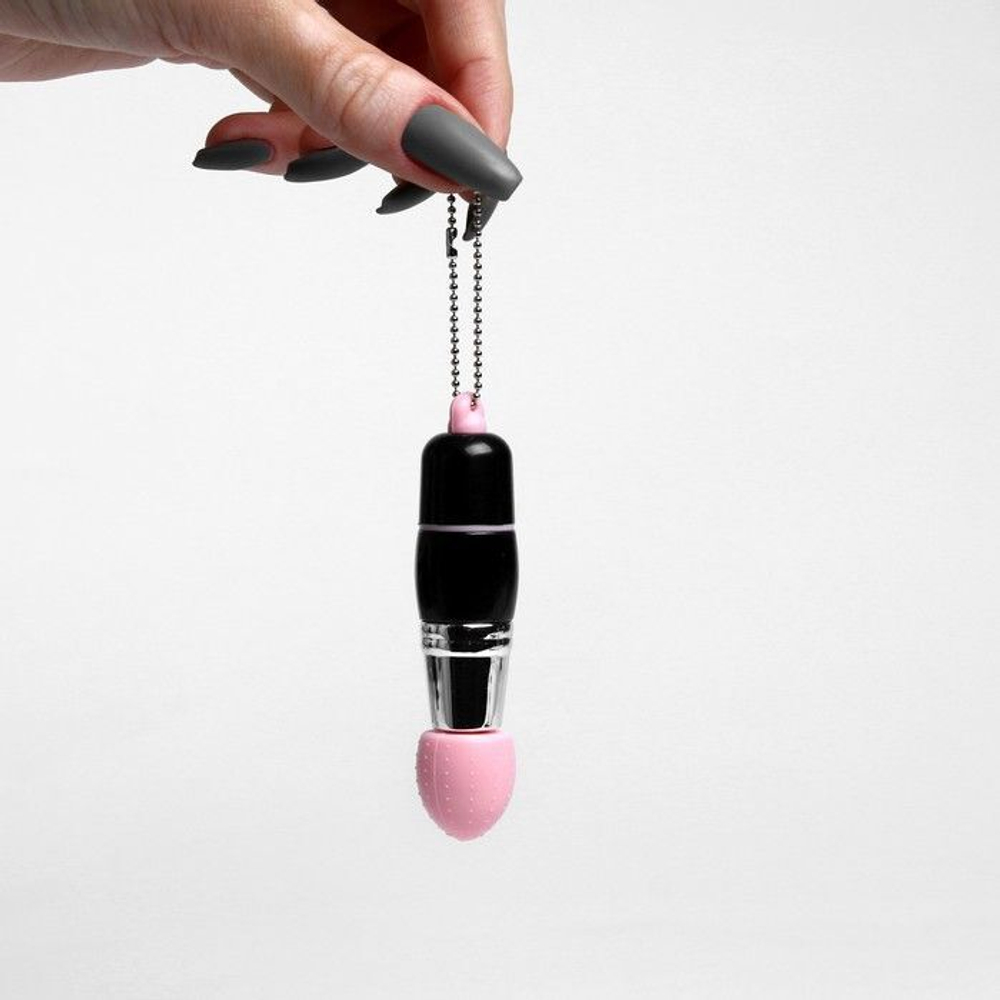 Черный вибратор-брелок с 3 сменными насадками (Цвет: черный)