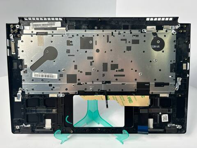 Верхняя панель с клавиатурой (топкейс) для ноутбука MSI Summit E15 A11 (957-16S61E-C18)