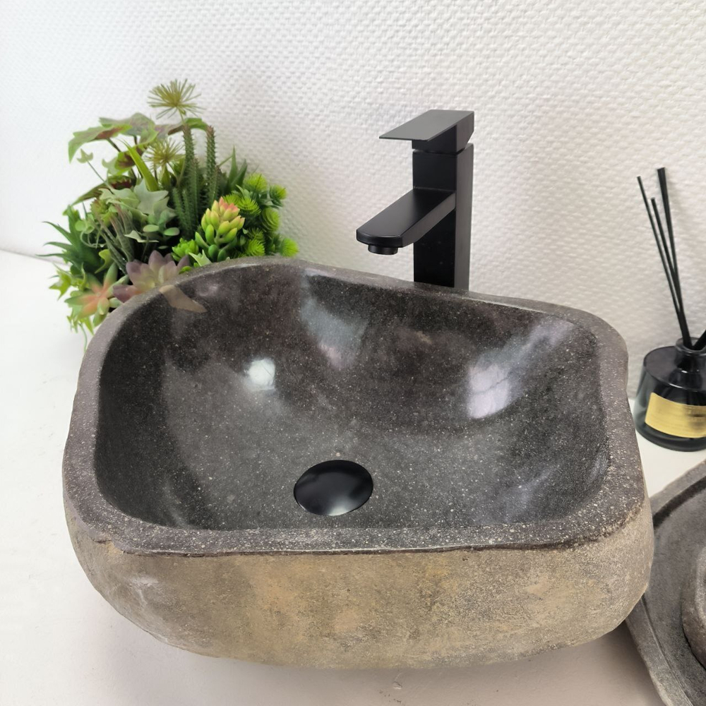 Раковина из речного камня RS-63428 (47*37*15) 0123