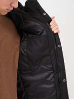 Куртка черная мужская зимняя с капюшоном мембрана