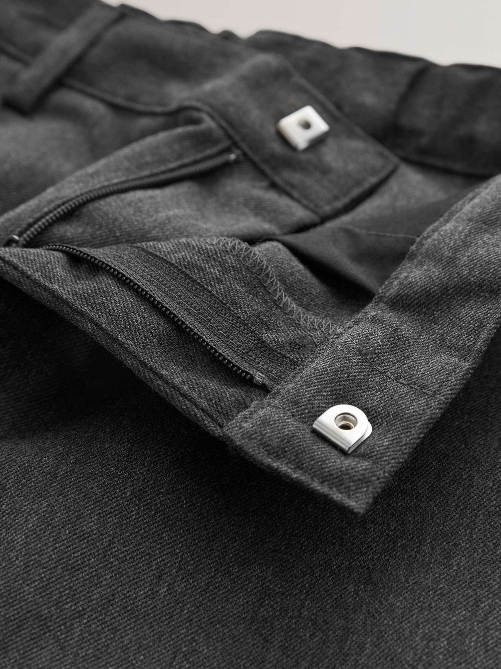 Брюки школьные прямые для мальчика Next 195-989, Темно-серый