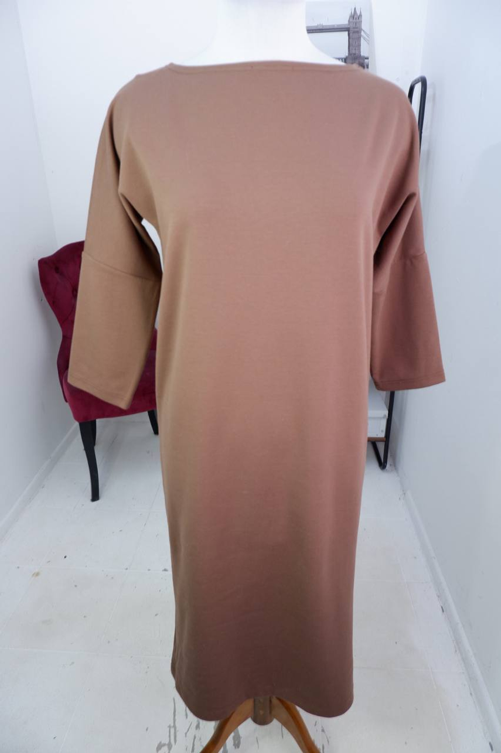 Платье Maybe space лаконичное, маркировка М, визуально 44/46 размер