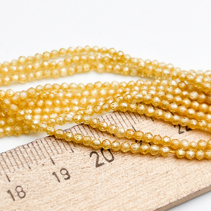 Фианит (кубический цирконий), цвет желтый, размер 2 мм, цена за нить около 195 шт (38 см)