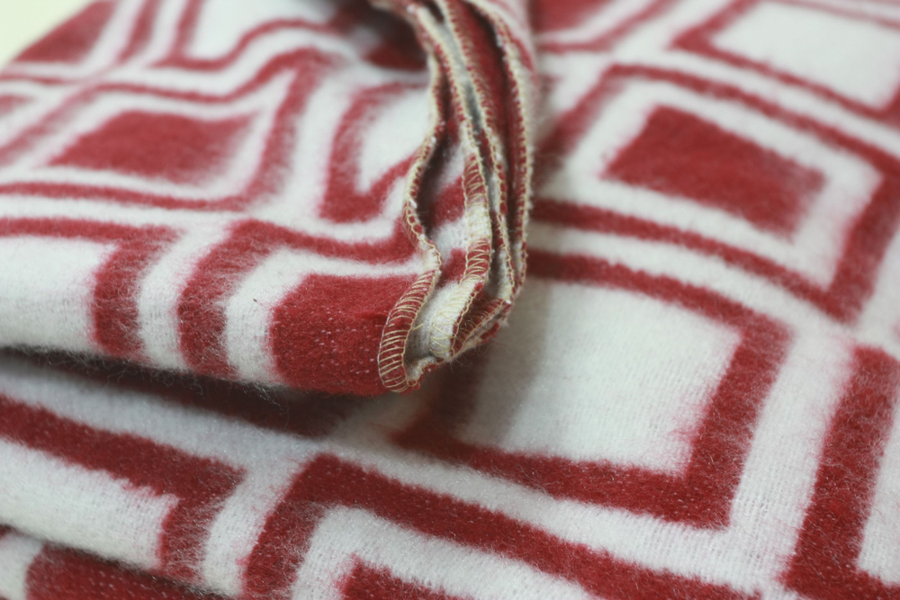 Одеяло евро, 30% шерсть, полушерстяное, 200x240, одеяло для дачи