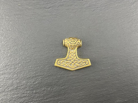 Мьёльнир стилизация