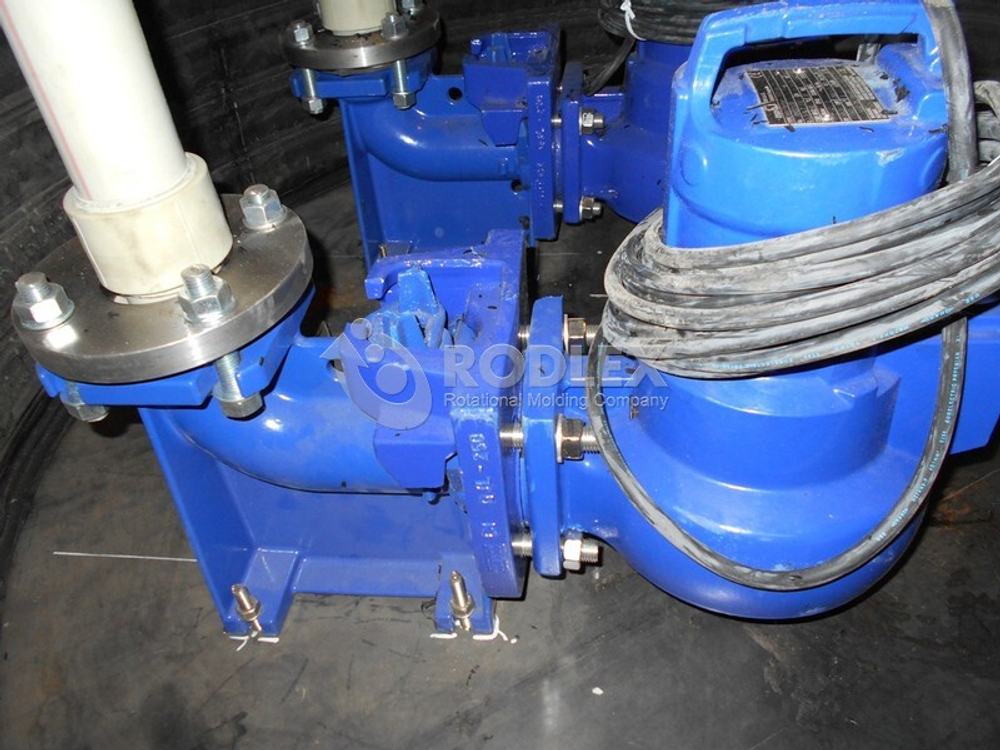 Комплектные КНС RODLEX PUMPS™ с трубной обвязкой из ПЭ DN50
без насосов. Родлекс D=1400, H=5000(1800x1800x5000см;370кг;) - арт.559863