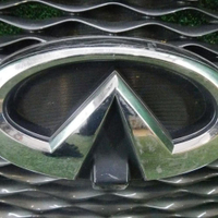 Решетка радиатора Infiniti QX60 (2016-2020)