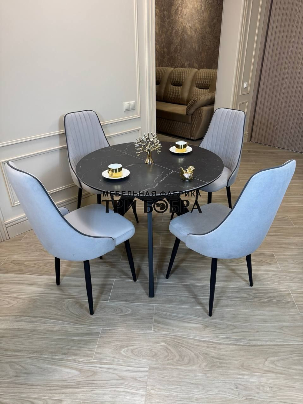 Круглый раздвижной стол "Бонжур", керамогранит, черный мрамор и стулья "Сорренто"
