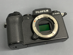 FujiFilm X-S20 Kit XC 15-45mm 130 кадров