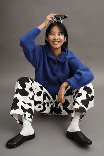 Брюки-бананы из джинсы с принтом "Корова"