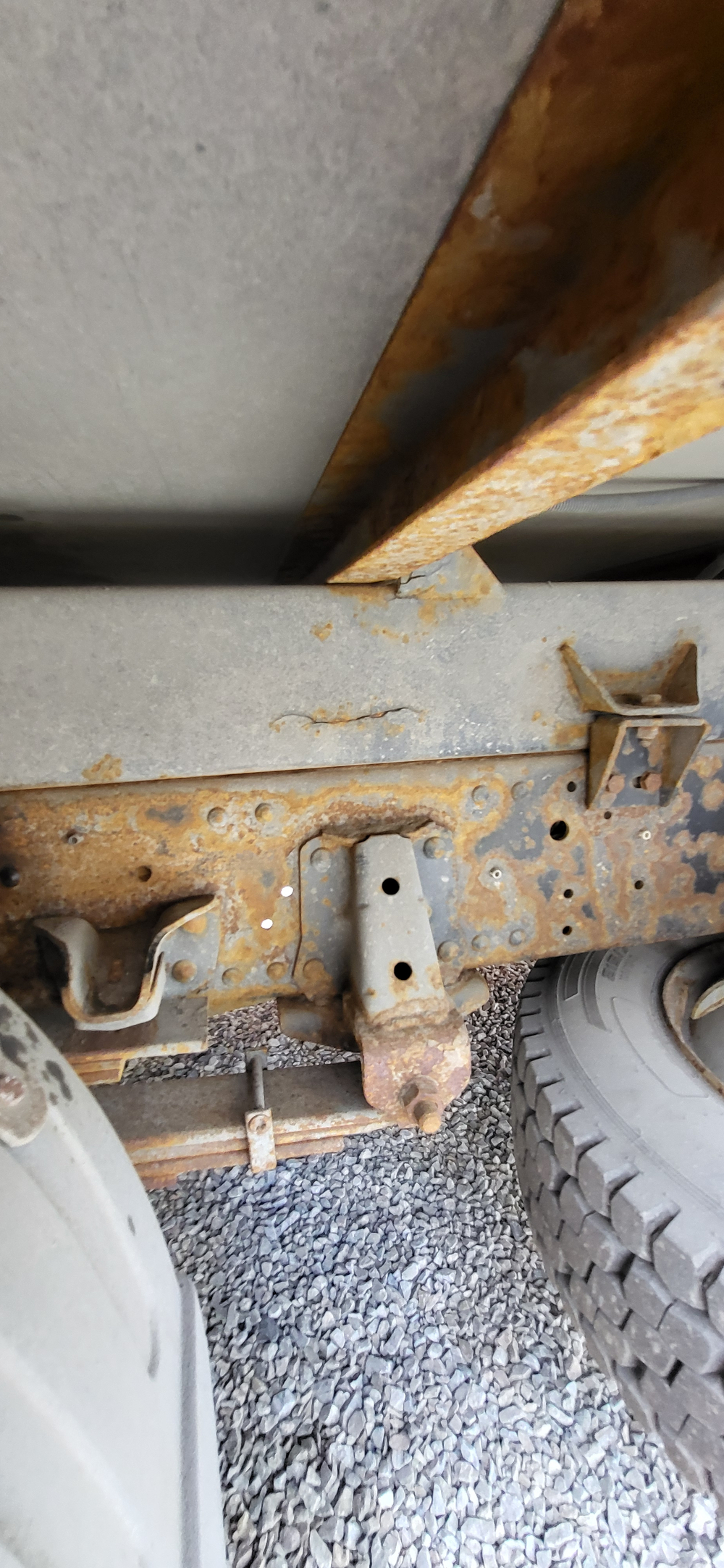 Isuzu ELF 7.5 (NPR) Промтоварный 470520 (Дизельный, 5,2 л, 155 л.с., МТ)